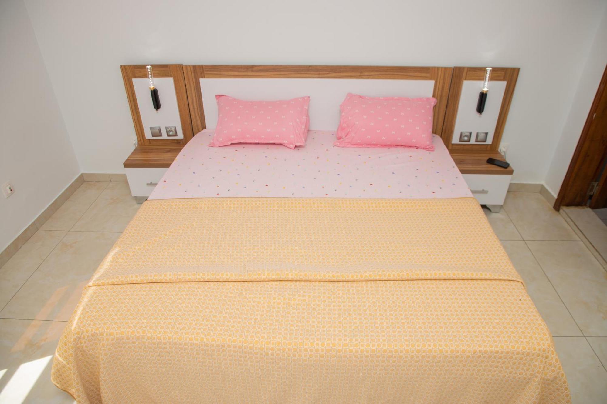 Residence Teranga Immo Luxe Residence Ndoumbe Sylla ダカール エクステリア 写真